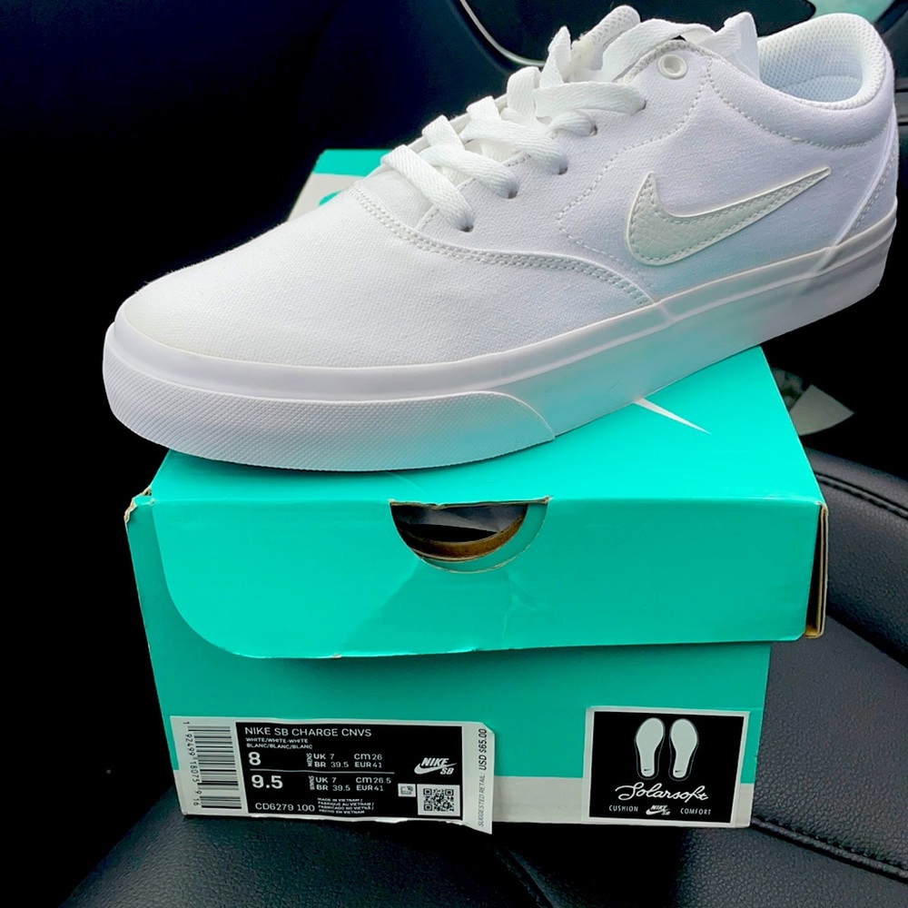 Nike SB Charge Canvas